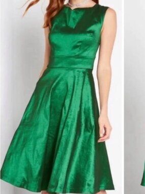 ModCloth Sz 12 Sleeveless Emerald Green Fit-and-Flare Dress